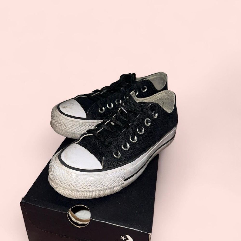 Classic Black platform Canvas Low-Top Sneakers